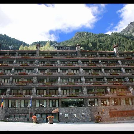 Yomo Patagonia Hotel