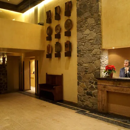 Yomo Patagonia Hotel Arinsal